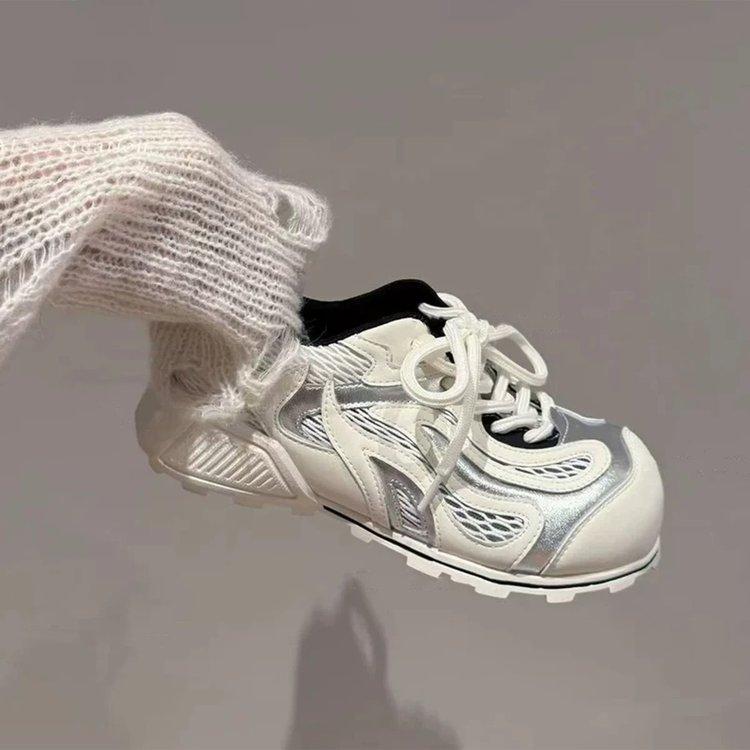 

Женские немецкие тренировочные кроссовки на толстой подошве, увеличивающие рост, лето 2025, новые универсальные дышащие легкие спортивные туфли для отдыха из одинарной сетки 40