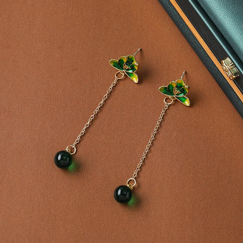 Vintage New Chinese Jade Lotus Earrings Classical Elegant Earrings for Hanfu Qipao and Ancient Attire
