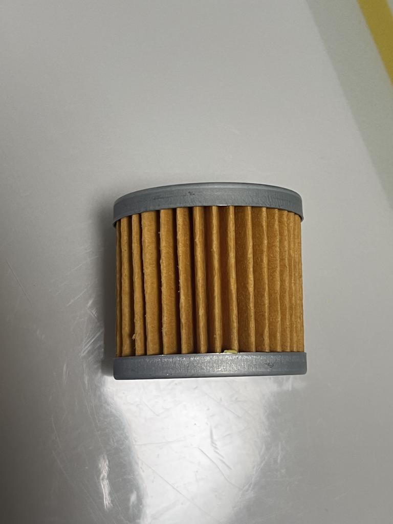1pc Engine Oil Filter For Suzuki AN125 AN150 VECSTAR CS125 DR125 EN125 16510-05240 16510-45H10 Motorcycle Oil Filter