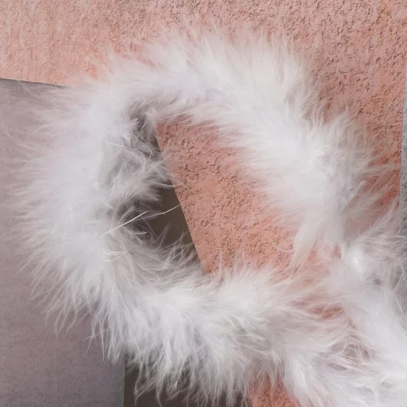 Fjäderprydda ullremsor för bröllopsdekoration, DIY-hantverk, kostymer och leksakstillverkning - 2 meter