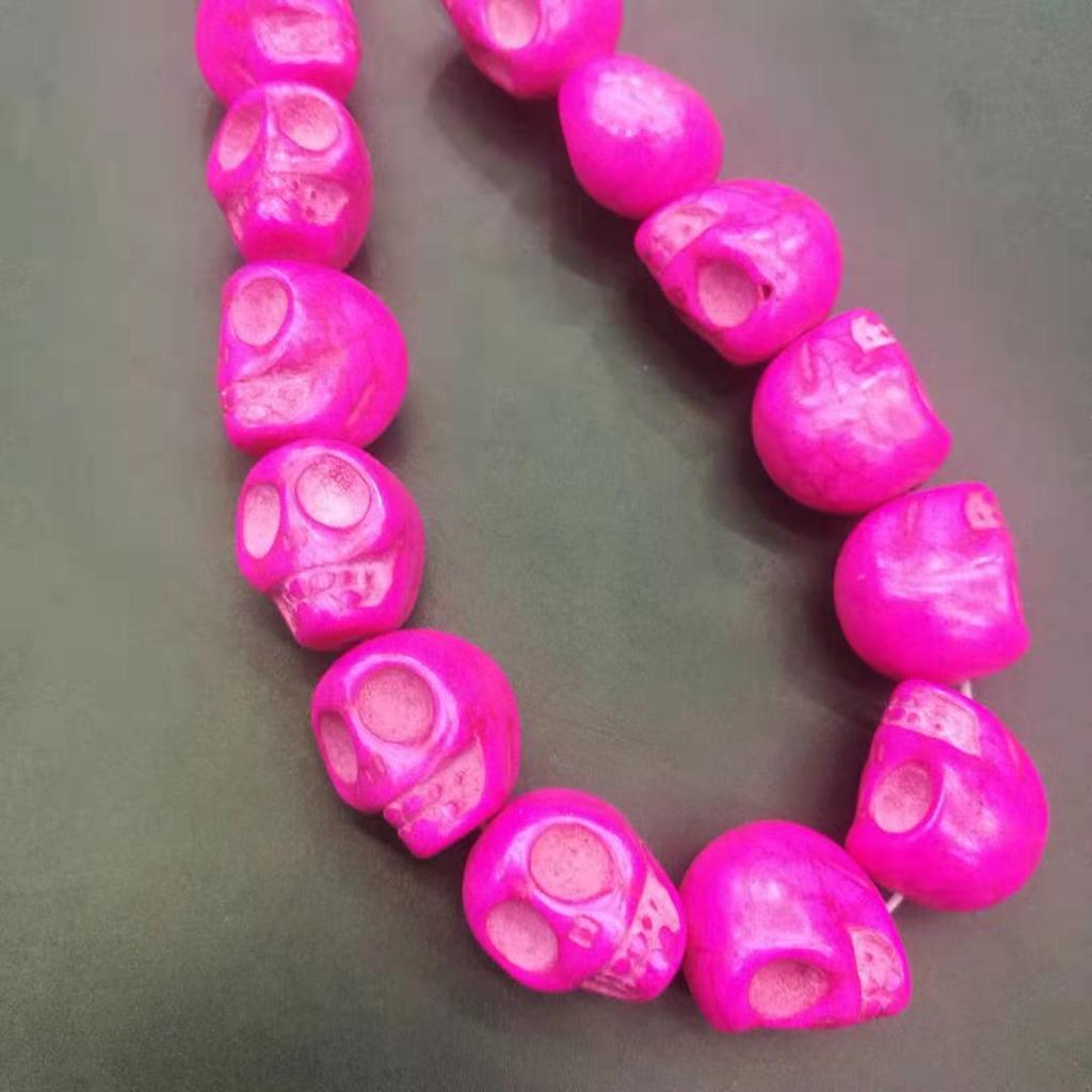 DIY Totenkopf-Form 15*18 mm Howlith Gefärbter Stein Mix-Farbe Türkis Geschnitzte Totenkopf-Form Lose Perlen, Für DIY Schmuckherstellung