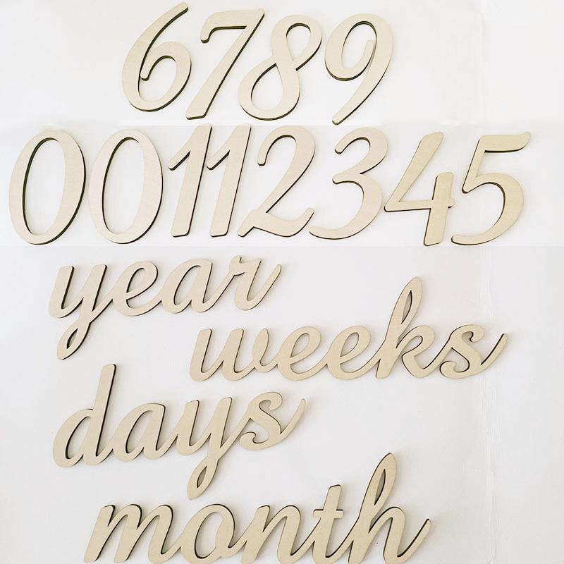 Wooden Baby Milestone Calendar & Photography Props for 100 Days and Monthly Celebrations