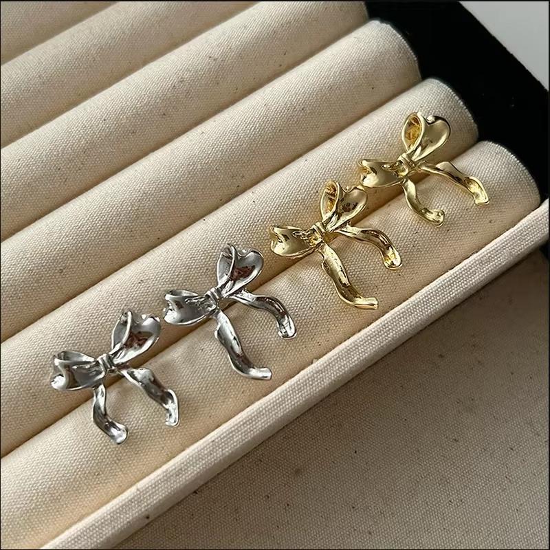 Bowknot Earrings Female, Temperament Versatile Exquisite Design, High-Grade Sense Light Luxury Niche Earrings