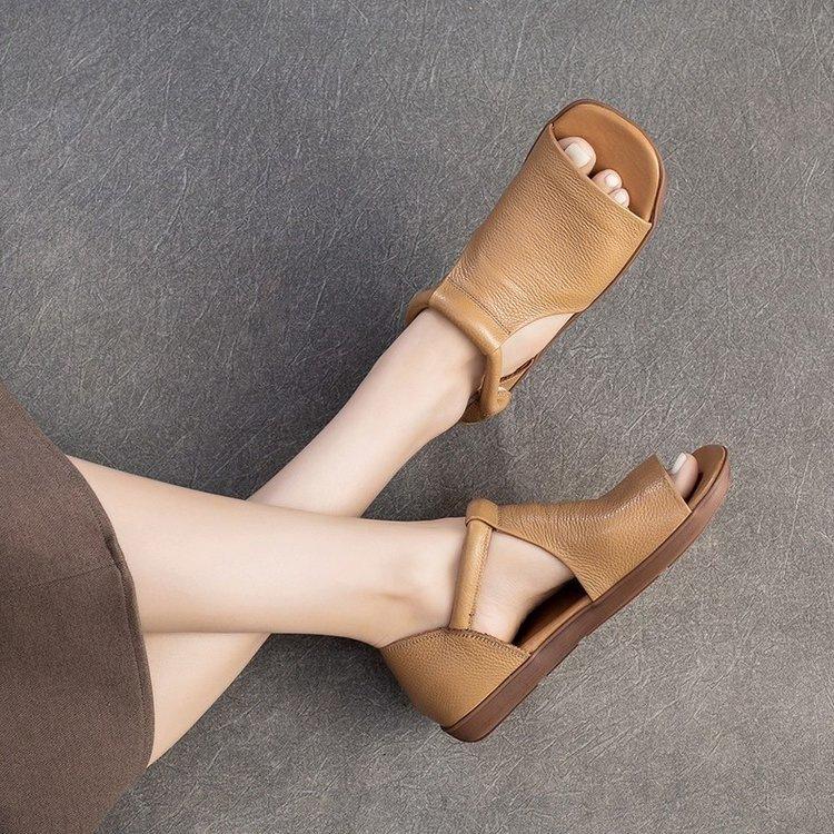Soft-faced pure leather flat-bottomed fashion open-toed sandals women's summer 2025 new leather versatile casual Velcro fish mouth shoes