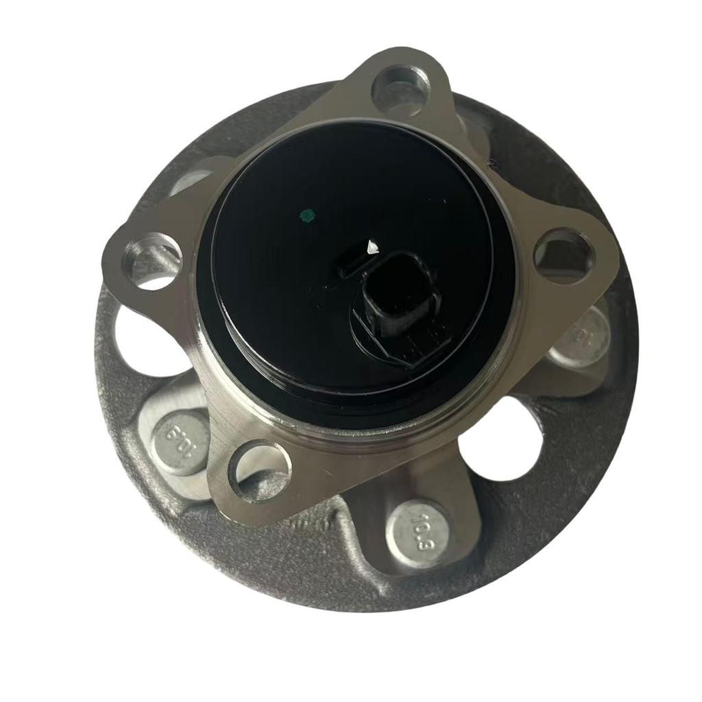 Rear Wheel Hub L/R for Toyota Corolla (42450-02140)