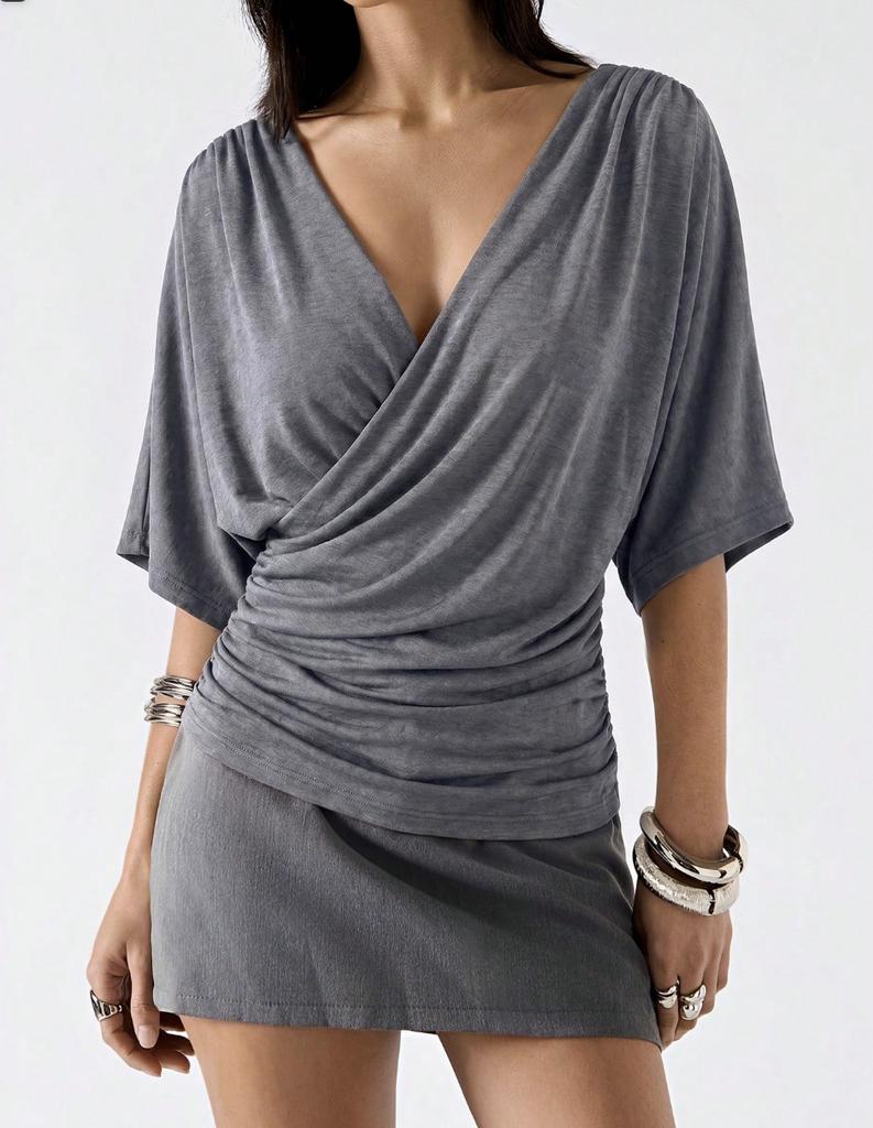 European and American new cross V-neck top, waist minimalist solid color short light commuter and thin bottoming shirt