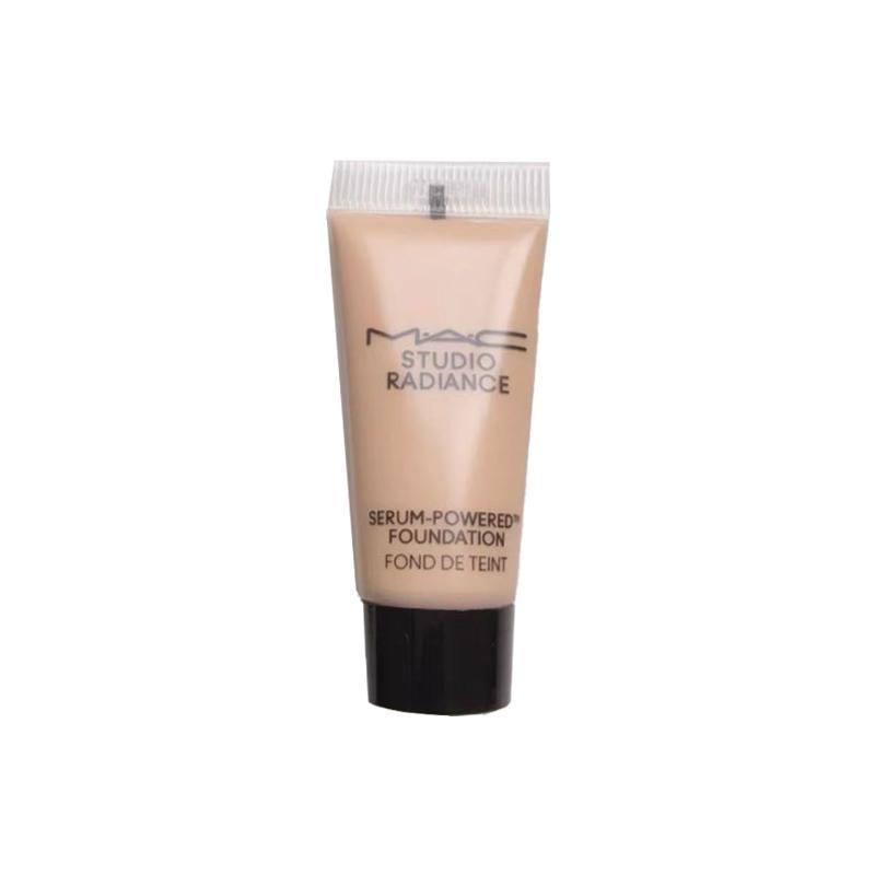 Mac Studio Radiance Serum-Powered™ Foundation Sample