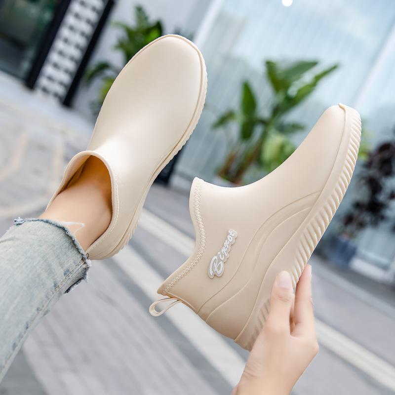 2025 short tube fashion rain shoes men, non-slip shoes low-top outdoor car wash waterproof shoes lightweight