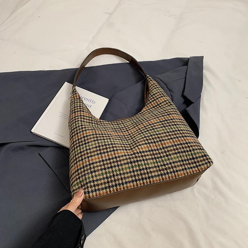 Fashion Plaid Bag Women's Large Capacity 2025 Autumn and Winter New Contrasting Colors Versatile Shoulder Bag Women's Bag