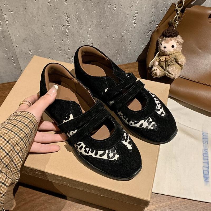 New women's cow anti-velvet casual single shoes fashionable non-slip soft sole one-pedal sheepskin women's shoes four seasons lazy shoes women