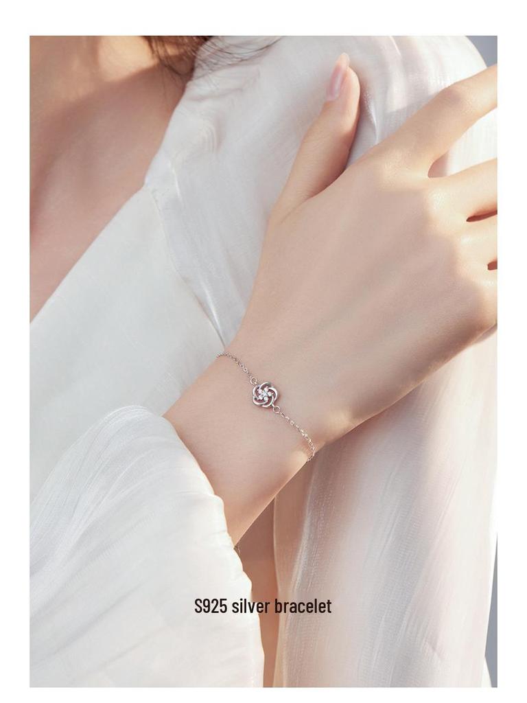 Banyan Tree S925 Silver Camellia Bracelet: Fresh Floral Design for Women, 2023 Trend