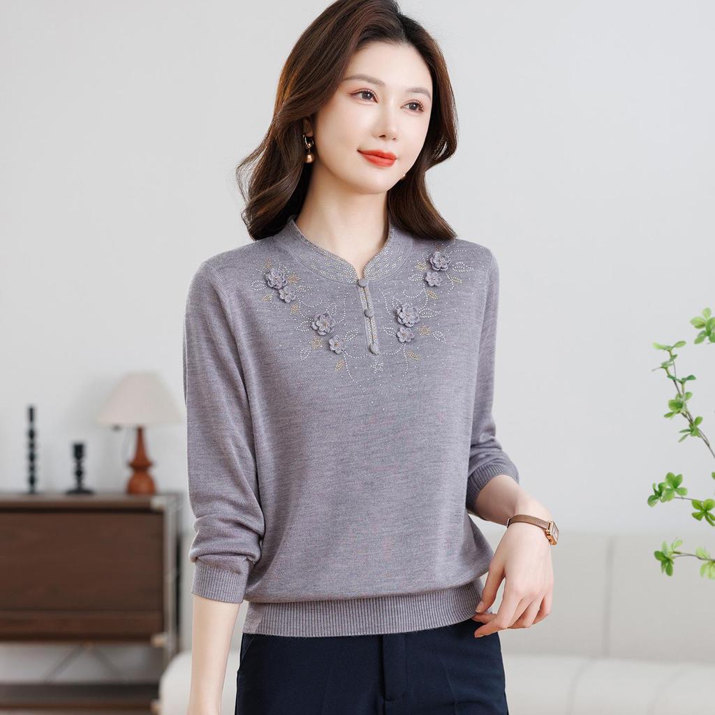 Elegant Spring Cheongsam Collar Knit Top for Middle-aged and Elderly Women