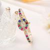 Hochwertige und exquisite Damenuhr Kleine Allround-Quarz-Armbanduhr mit dünnem Armband Quadratische Uhr Modetrend Exquisites Armbanduhr