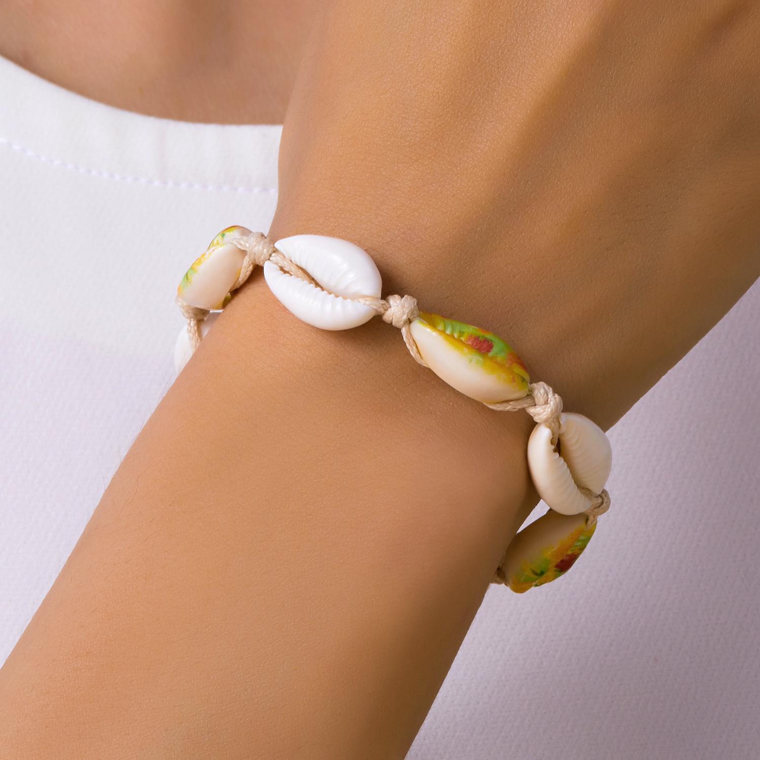 Handmade Cowrie Shell Braided Bracelet for Women Adjustable Shell Wristband Colorful Painted Cowrie Beads Summer Beach Jewelry