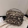 Neue Kosmetiktasche mit großem Fassungsvermögen, Leopardenmuster, mehrere Fächer, Make-up-Tasche, Kunstwildleder, Kulturtasche, Reise