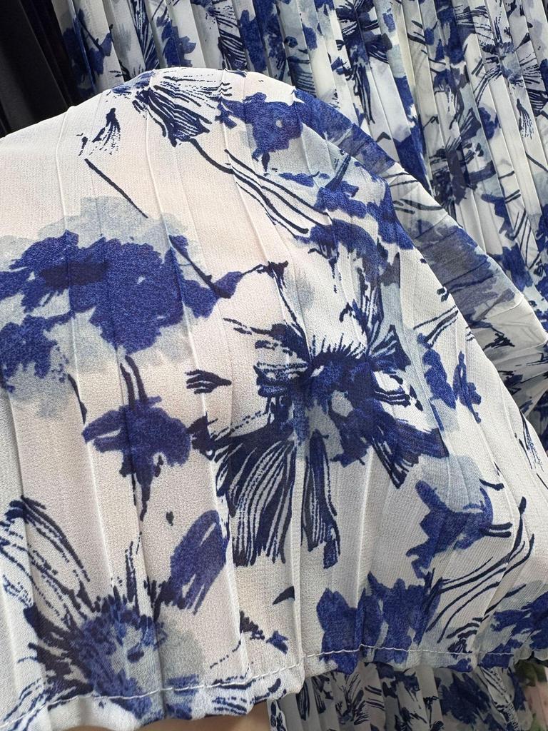 European & American Pleated Print Midi Skirt, Soft Chiffon Fabric, High Waist, Versatile Style