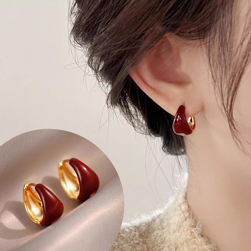 Retro red ear buckle earrings