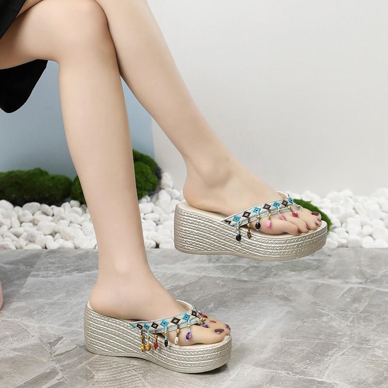 2025 Summer New Women's Slippers Ethnic Wind Slope Heel Comfortable Toe Flip-flops Fringed Decorative Elegant Beach Shoes