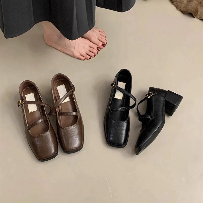 Coarse Heel Shoes Women's British Spring and Autumn New Single Shoes Women's French Retro Square Head High-heeled Hoes