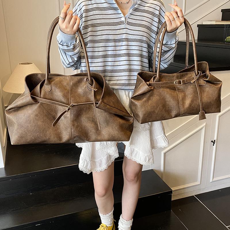 Leisure Commuter Large Capacity Bag for Women Fashionable and Versatile Single Shoulder Underarm Bag Handheld Tote Bag