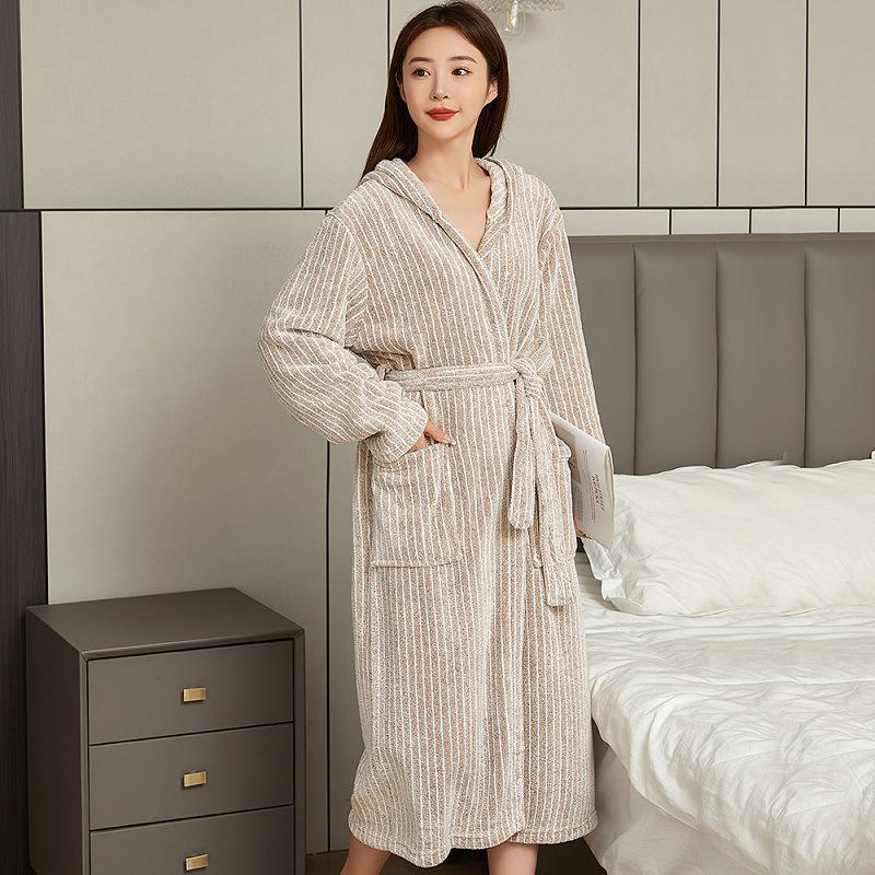 Coral Velvet Thickened Women's Bathrobe, Long Soft Nightgown, Couple's Robe, Comfortable Homewear