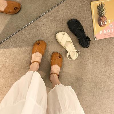Women Summer Fashion Sandals Hollow Low Heel Sandals Solid Color Baotou Casual Flat Bottom Versatile Beach Shoes for Women