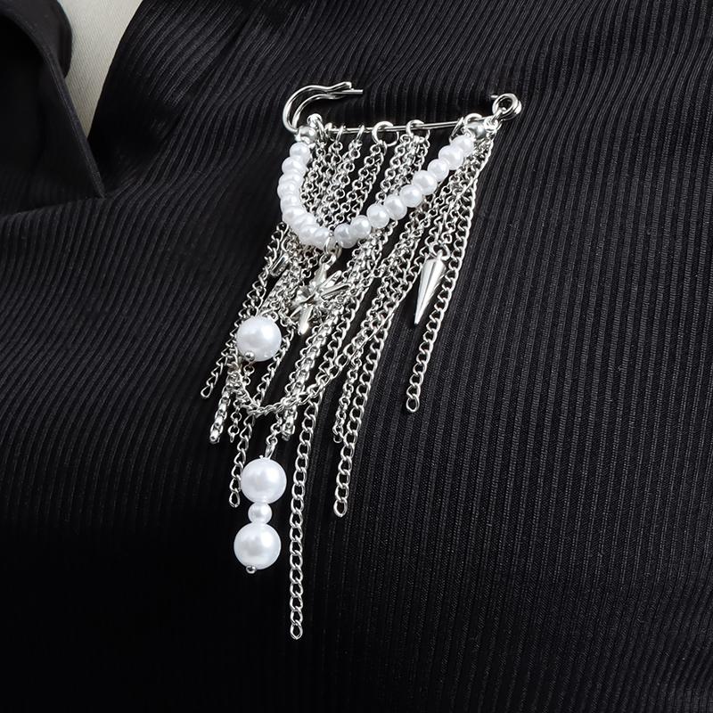 Hip Hop Trendy Imitation Pearl Tassel Chain Brooches For Men Women Waist-Shaping Fixed Pin Accessory Multi-Functional Jewelry