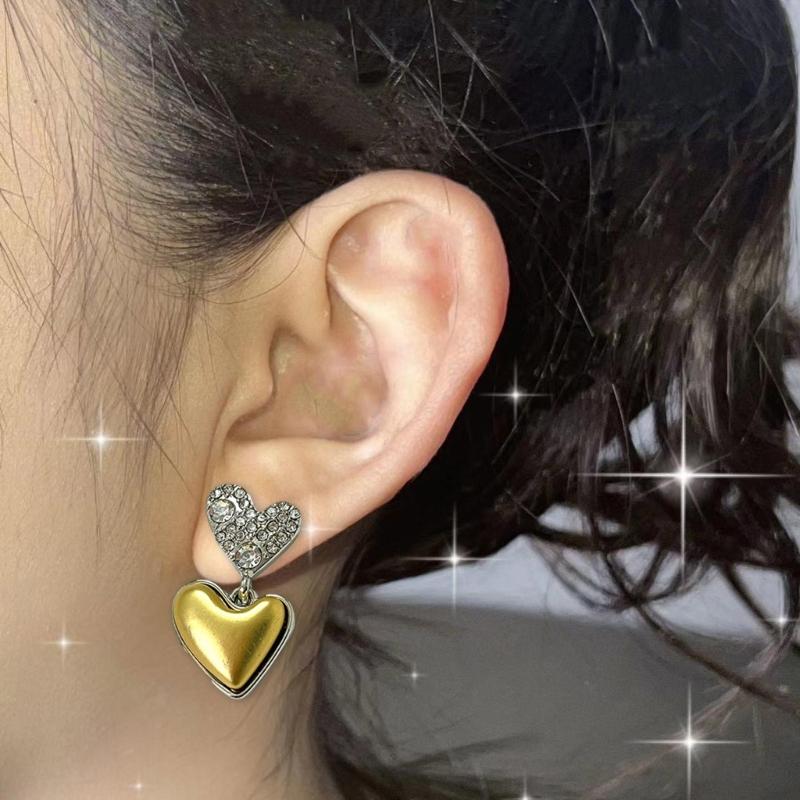 Golden Heart Earrings Ear Studs Alloy Texture Modern Ear Jewelry Fashion Ear Pins Suitable for Daily and Party Wear