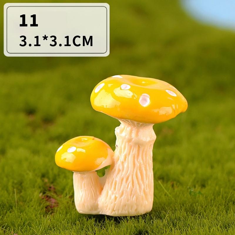 Miniature Resin Mushroom Figurine Decorative Mini Sculpture for Home Garden Yard Lawn Decoration Accessories