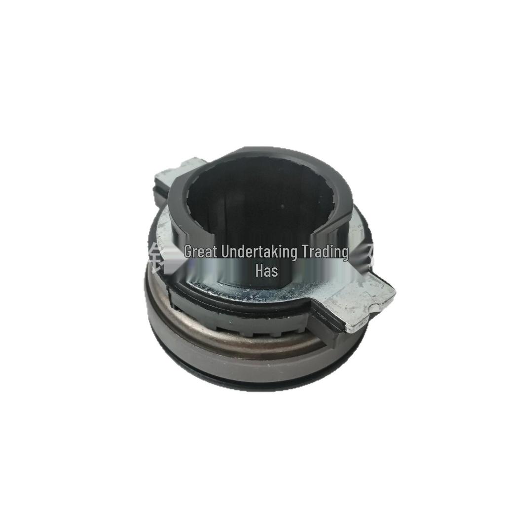 The 3032005011 Release Bearing is compatible with SsangYong ISTANA, Yisitan, and Na Benmian MB100 models.