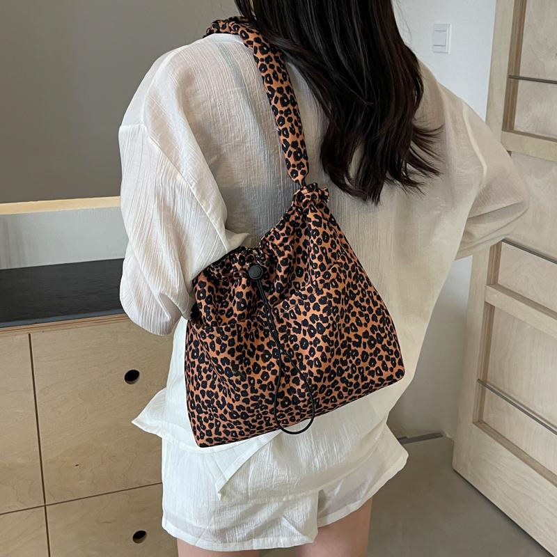 Leopard Print Tote Bag Drawstring Bucket Bag Shoulder Crossbody Bag Women's Underarm Bag