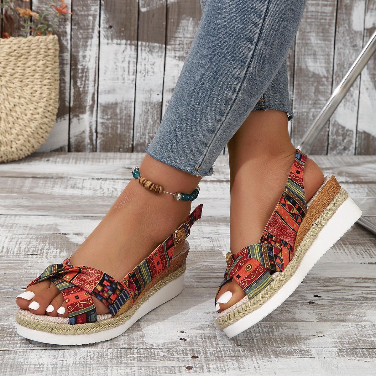

Европейские и американские летние новые этнические сандалии на танкетке с открытым носком, женские богемные сандалии большого размера с пряжкой на плоской подошве 36 красный