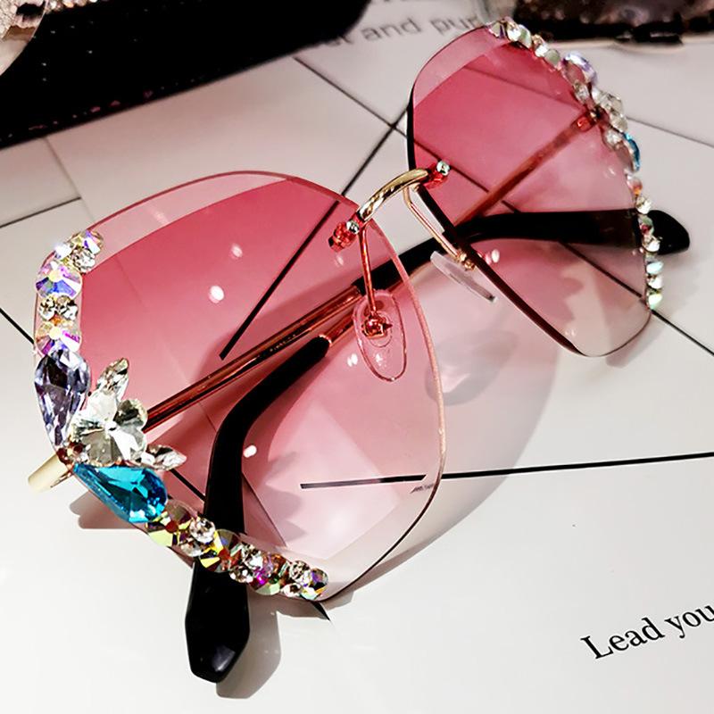 

Fashionable sunglasses women s UV proof large face slim frameless rhinestones sunglasses women ins fashion [Source Factory Straight Hair]