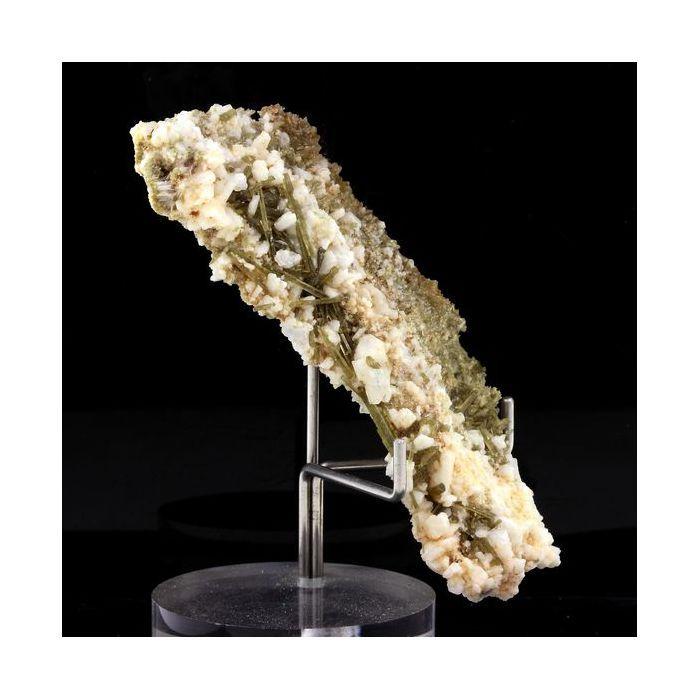 Pierres et Minéraux. Clinozoisite. 108.0 ct. Marine de Scala, Canari, Haute-Corse, France.