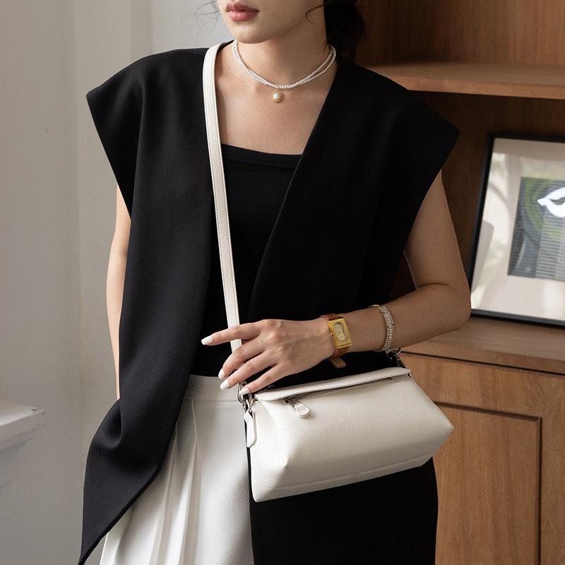 First layer cowhide shoulder bag retro classic simple fashion shell bag going out versatile messenger bag handbag