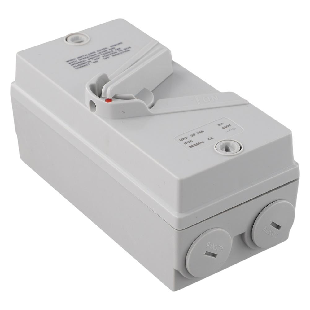 Industrial Grade 3P Disconnect Switch 63A IP56 Sealed Enclosure for 110~440V AC Motor Circuits White ABS Material