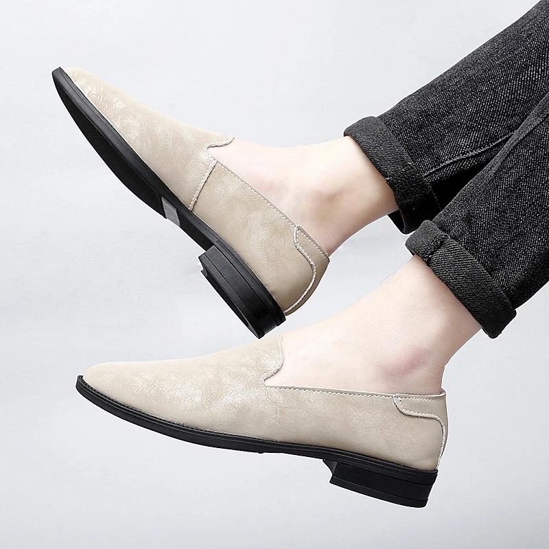 Tägliche Slipper Herren Schlichter Stil Niedriger Absatz Business Casual Schuhe Atmungsaktiv Leicht Bequem Jugend Friseur Herrenschuhe