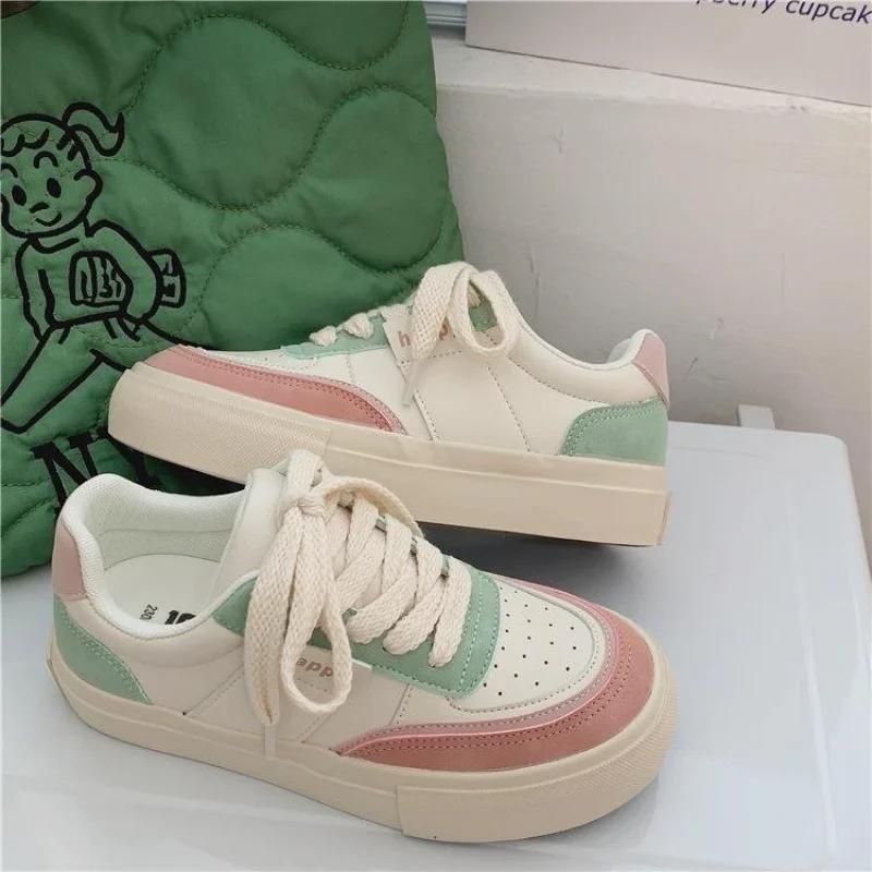 Fashion 2024 Autumn/Winter New Women's Casual White Shoes Retro Round Head Strap Thick Bottom Skateboarding Shoes