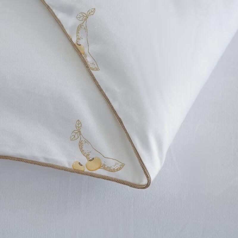 PLAYBOY Cotton Soybean Thermal Quilt