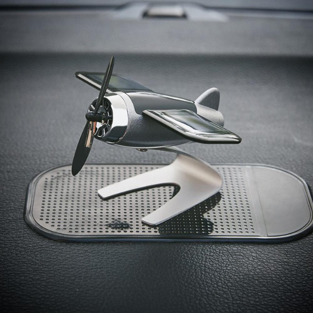 Solární model letadla na auto Ozdoby Styl Solárně poháněné letadlo pro dekoraci auta
