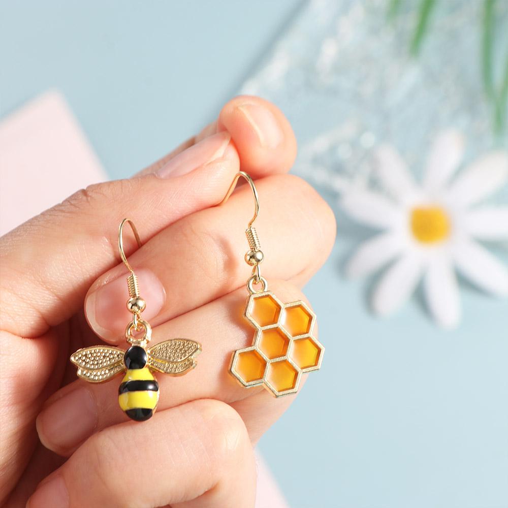 Zinc Zinc Alloy Honeycomb Earrings Insectoid Appearance Eardrop Unique Ear Accessories  Lady