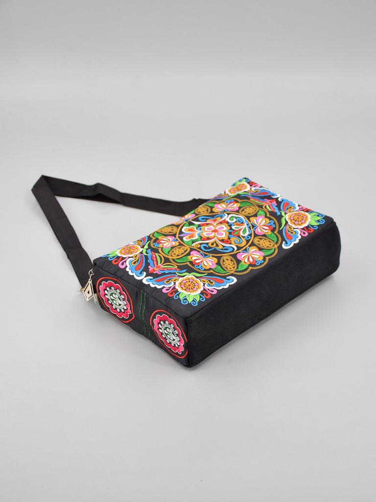 Traditional Chinese Embroidered Crossbody Bag With Floral Patterns For Daily Use