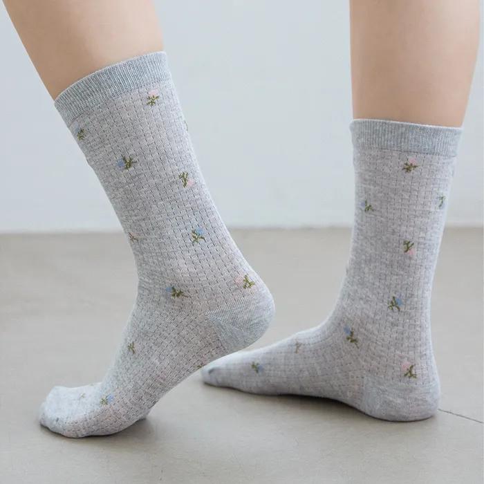 Flower Ribbed Socks 3 Colors