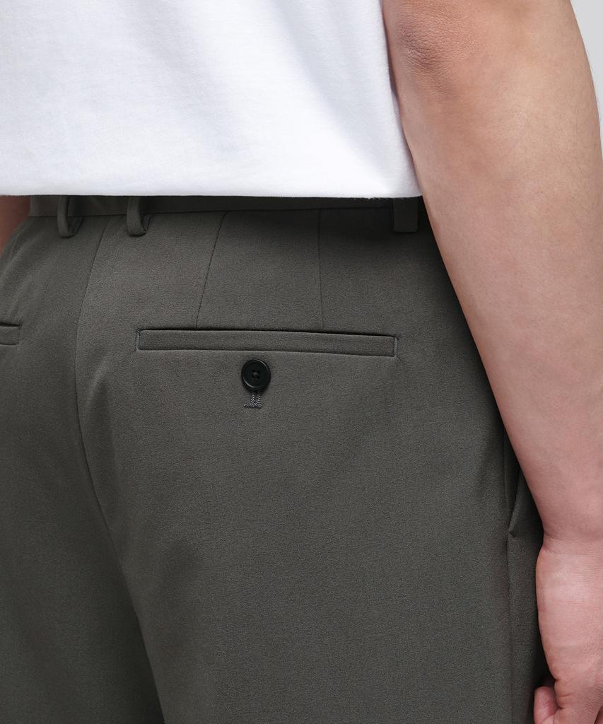 Musinsa Standard Lightweight Hidden Banding Half Slacks [Light Khaki]