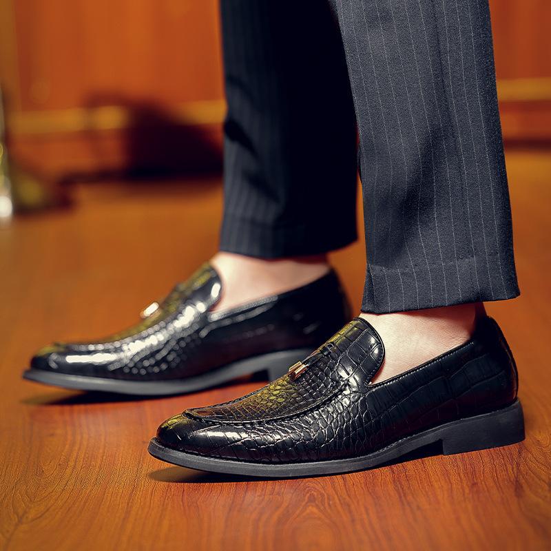 Men's Shoes Large Size Men's Fringed Pointed Leather Shoes One Pedal Loafers Business Dress Casual Shoes Men