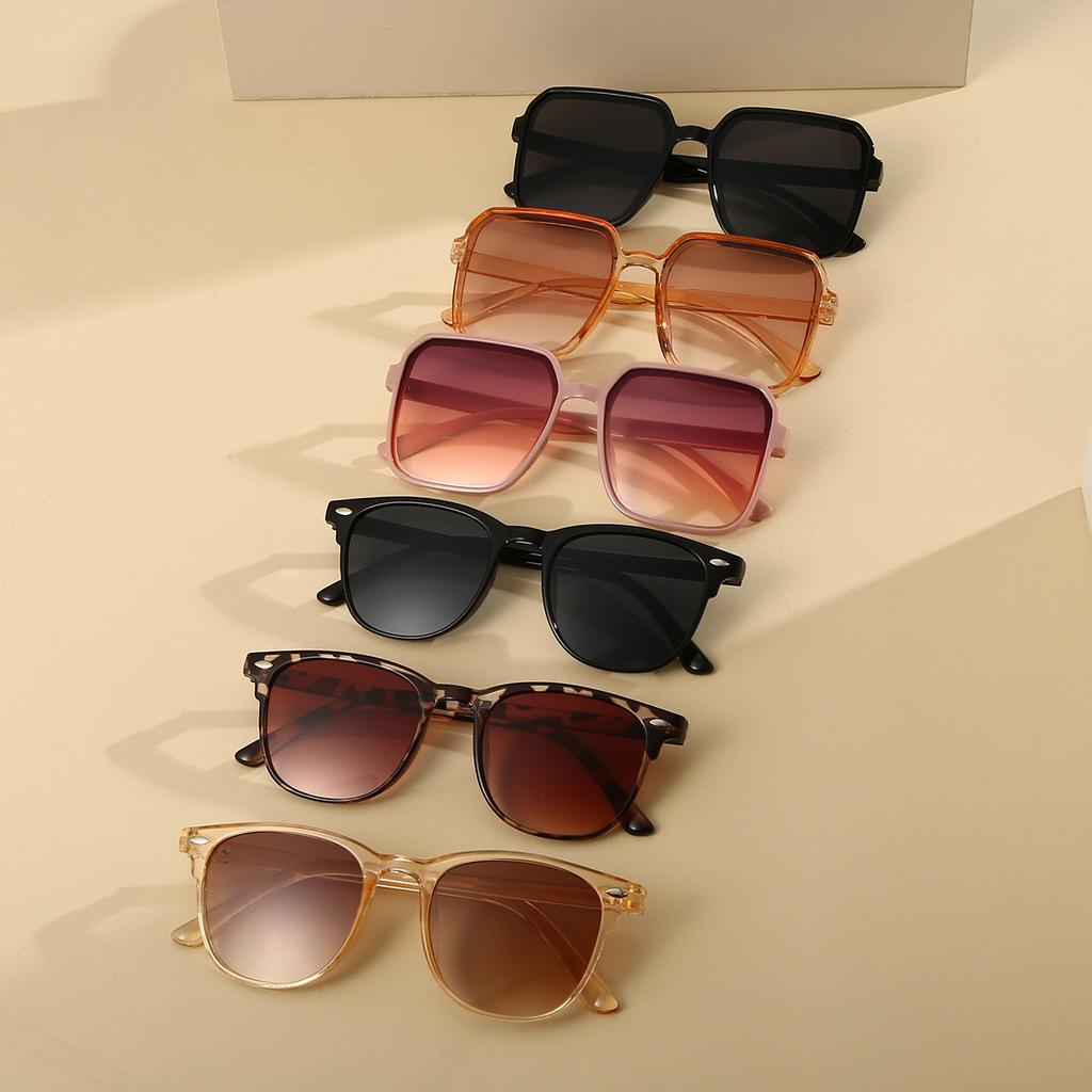 6Pcs Women's Classic Color Matching Simple Retro High-End Classic Accessories Mixed Frame Bestie Gift Set Glasses