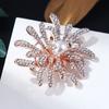 Kristall-Eingelegt Süße Korallenblüte Perlen Brosche Anstecker Kleidung Hundert mit Accessoires Damen Langlebige Farbe Exquisit Hypoallergen Brosche Geschenk