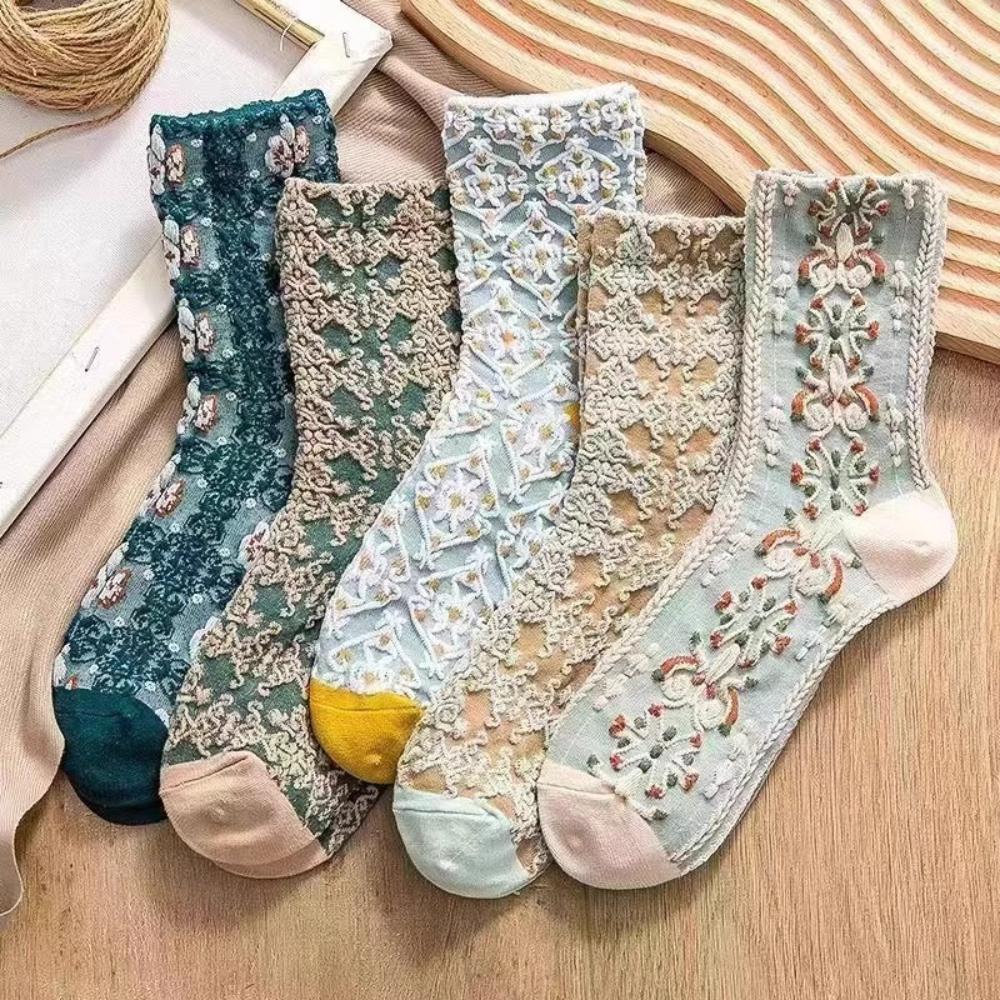 1/5 Pairs Palace Style Retro Relief Women's Socks Elegant Casual Wear Socks