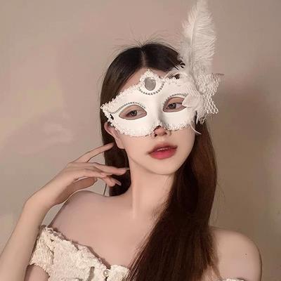 Feather Women Masquerade Mask Lace Flower Half Face Sexy Cosplay Party Prom Female Mask Party Makeup