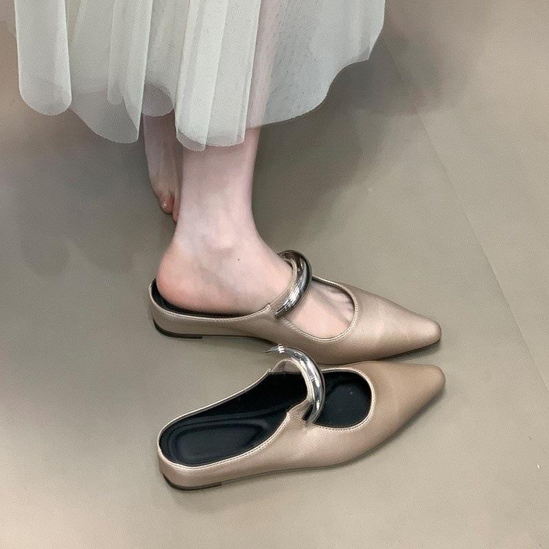 Niche High-end Pointed Head Shallow Mouth Half Drag 2025 New Inner Height Increase Commuter Bag Head Slippers Women